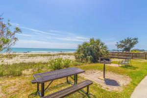 Atlantica 9th Floor 1bd OF wWiFi, Parking