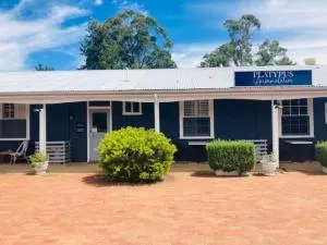 The Platypus Accommodation & Cafe - Canowindra
