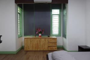 The Rails - Double Room F02