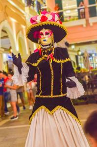 Spacious condo in Venice Luxury Residences