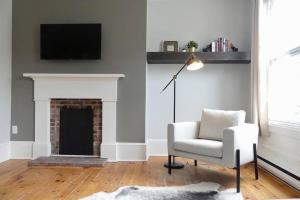 Historic Downtown Apt #2