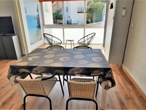 Amplio apartamento en planta baja con terraza y jardín, cerca de la playa Carboneras, Llançà - ES-170-1