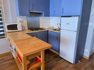 Amplio apartamento en planta baja con terraza y jardín, cerca de la playa Carboneras, Llançà - ES-170-1