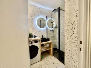 Studio cabine 4 pers avec balcon, près commerces et navette gratuite - FR-1-330F-230