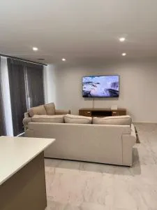 Canberra 3 Bedroom home to remember - Bywong