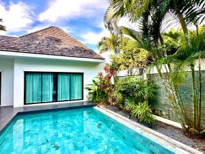 Villa Tara nr Layan Beach