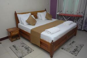 Lux Suites Sunset Furnished Apartments