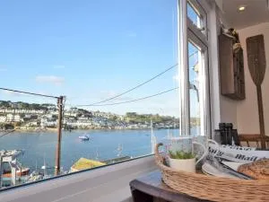 2 Bed in Polruan PC041 - Lanteglos