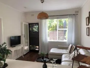 MRS BROWN’s COMFY CITY PAD - Burnside