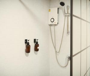 Private Full-Floor Spacious 5BR in China Town