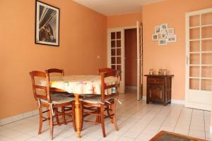 Appartements 511 - A Erquy, en bordure de la plage du centre et a 300m du centre des commerces : photos des chambres