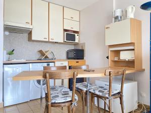 Appartements 512 - A Erquy, en bordure de la plage du centre, a 300m du centre des commerces : photos des chambres