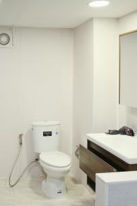 Hidden Gems in China town, 2BR