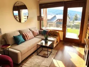 Apartamento renovado con jardín privado, parking ,wifi y piscina - Palau-de-Cerdagne