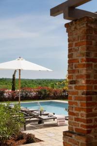 Rustic Villa Cardamine with a pool in Istria