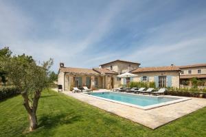 Rustic Villa Cardamine with a pool in Istria