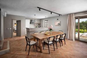 Rustic Villa Rorripa with a pool in Istria