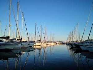 Studio à Hyères Port - Proche de toutes commodités