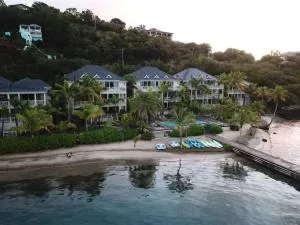 Stunning Waterfront Suite, Antigua English Harbour - Bats Cave