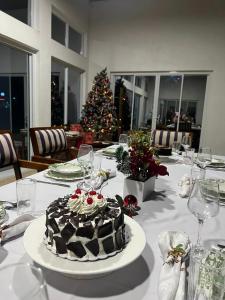 Sand Castle Villa - Classic Beachfont Luxury