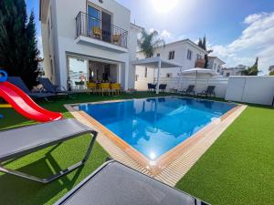 Villa Allegra - 4hvězdičkové hotely ve městě Protaras