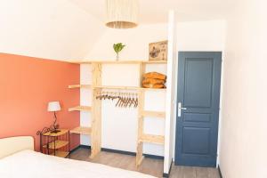 Villa Simone, 810 personnes