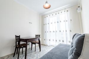 InshiApartments on Hazova str 4