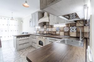 InshiApartments on Hazova str 4