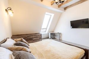 InshiApartments on Hazova str 4