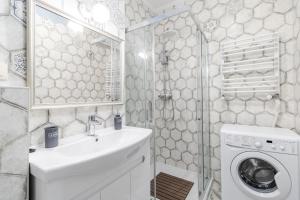 InshiApartments on Hazova str 4