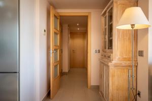 AT008 Segunda línea, vista mar, airco, muy bien equipado