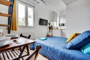 Studio avec mezzanine - Wifi - Proche Paris (R8)