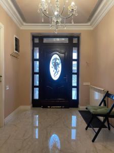 ROOM IN A PRIVATE HOUSE - 5 min from THERME and AIRPORT