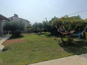 Casa vacanza con giardino 