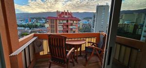 Estudio tranquilo cerca del mar.