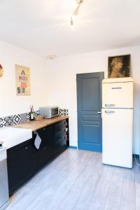 Villa Simone, 810 personnes