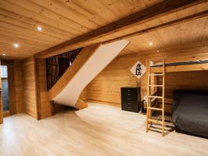 Appartement 4 pièces, 3 salles de bains, proche centre et remontées mécaniques, Châtel - FR-1-676-173
