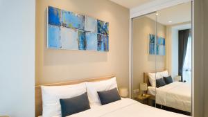 Diamond Condominium by EIE.ASSIA