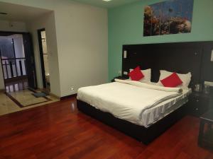 SANANDREAS HOTEL Yogiroomsonline