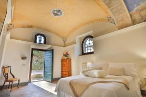 Pietra Campana Italian Villa Orvieto