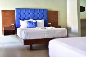 Republik Hotel, Bistro and Nightclub on Site