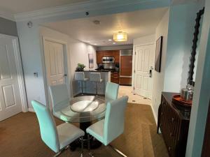 Panorama Vista Suite- 1br 2ba, Full Kitchen, Strip View, Balcony, Corner Unit