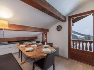 Appartement charmant 4 pièces avec parking et WiFi à Courchevel - FR-1-563-145