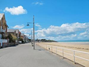 Appartements Appart- avec grande terrasse vue mer -50m plage et du sentier de randonnee : photos des chambres