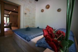 Apartment in stone Villa for two with a shared pool