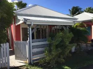 Villa Petite Terre à 50 mètres de la plage - Chassaing