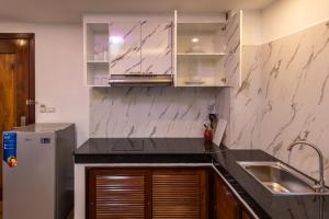 Friendly Apartment by Two Seasons