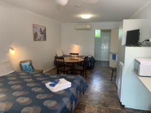 Shady Rest Motel