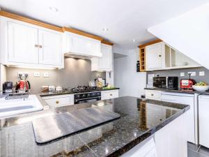 3 Bed in Bourton-on-the-Water PTREE