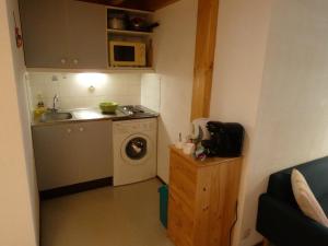 Maisons de vacances Maison cosy avec piscine, proche plage - 4 pers, animaux bienvenus! - FR-1-540-278 : photos des chambres